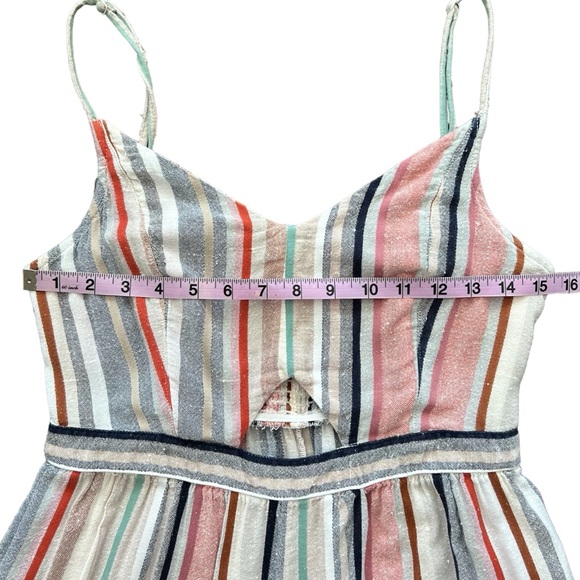 American Eagle Outfitters - Keyhole Front Striped Linen Romper - Women’s Size M - Picture 11 of 12